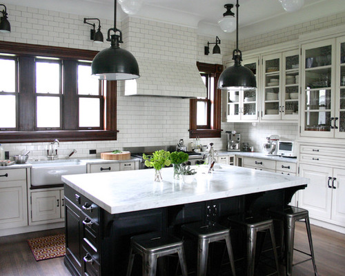 80812d890c140954_2030-w500-h400-b0-p0--traditional-kitchen
